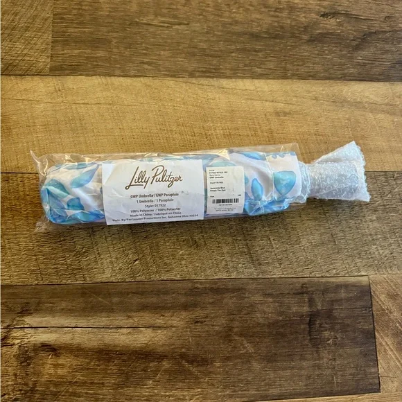 NWT Lilly Pulitzer Blue Floral Umbrella - Picture 6 of 10